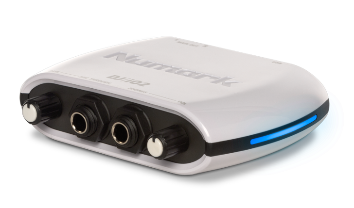 numark djio2 main angle1