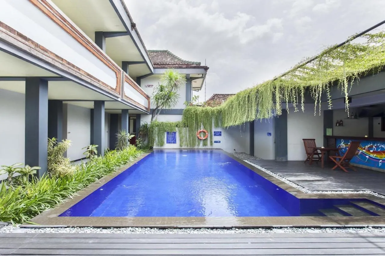 15 Central Hotels Near Bajra Sandhi Monument for Smart Stays