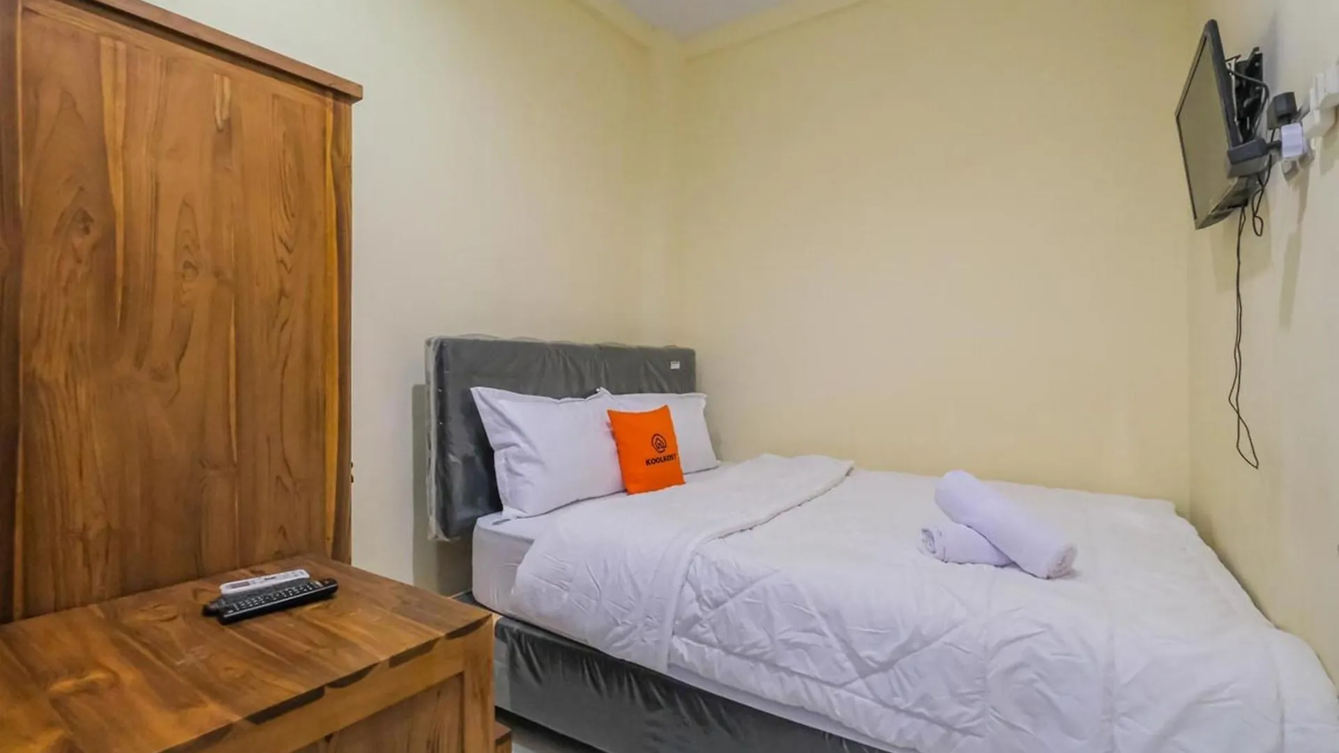 6 RedDoorz Hotels Near Level 21 Mall Worth Booking