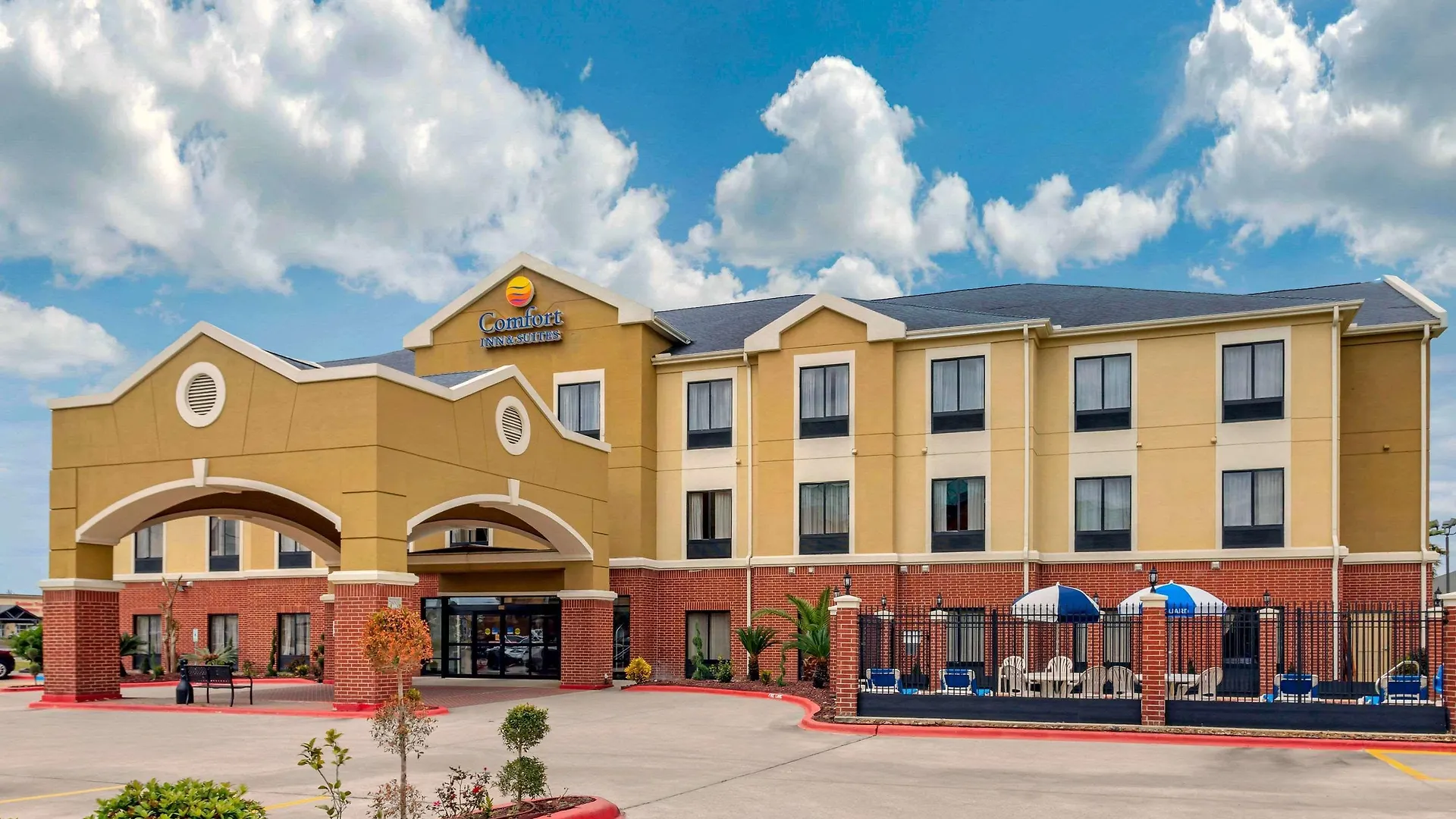 5 Business Hotels Near Dubuis Hospital Port Arthur That Deliver