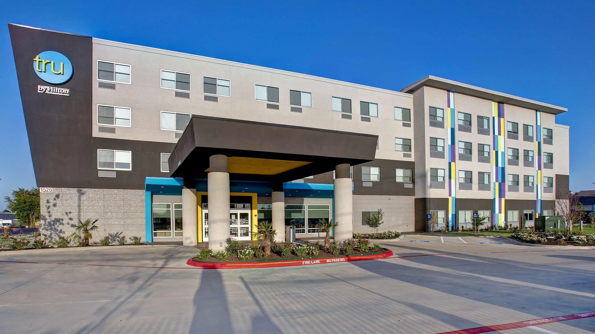 Staying In Dallas-Fort Worth: 5 Leisure Hotels Compared