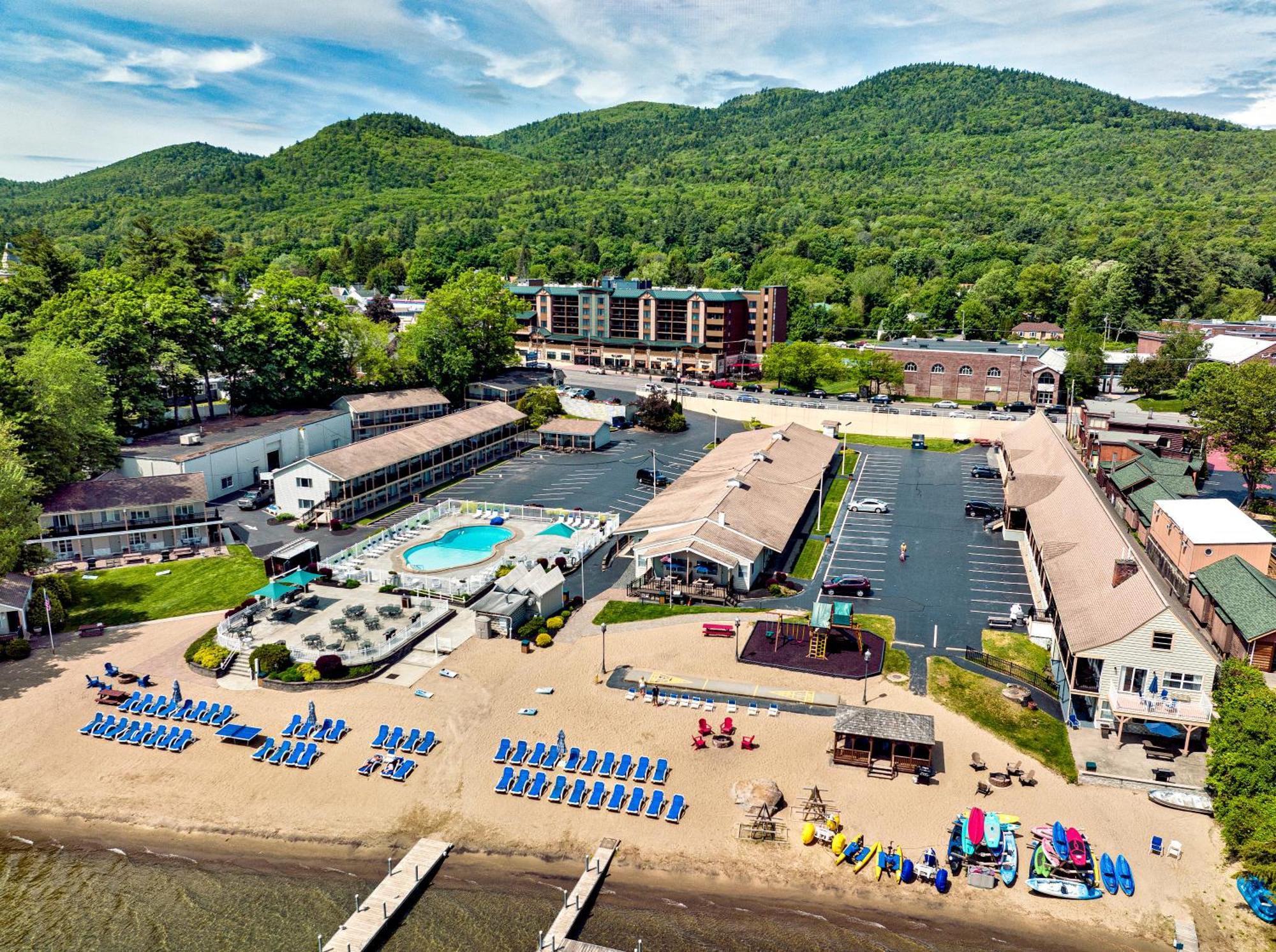 8 Family Hotels Near Lake George Beach State Park That Deliver