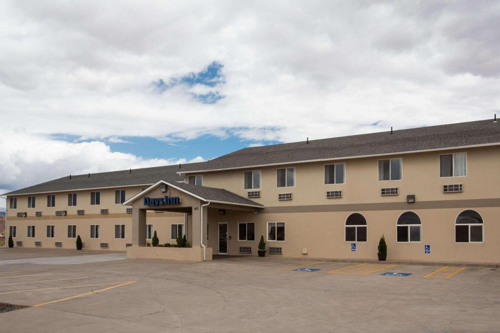 4 Hotels Near Sky Mountain Golf Course for Easy Zion Access
