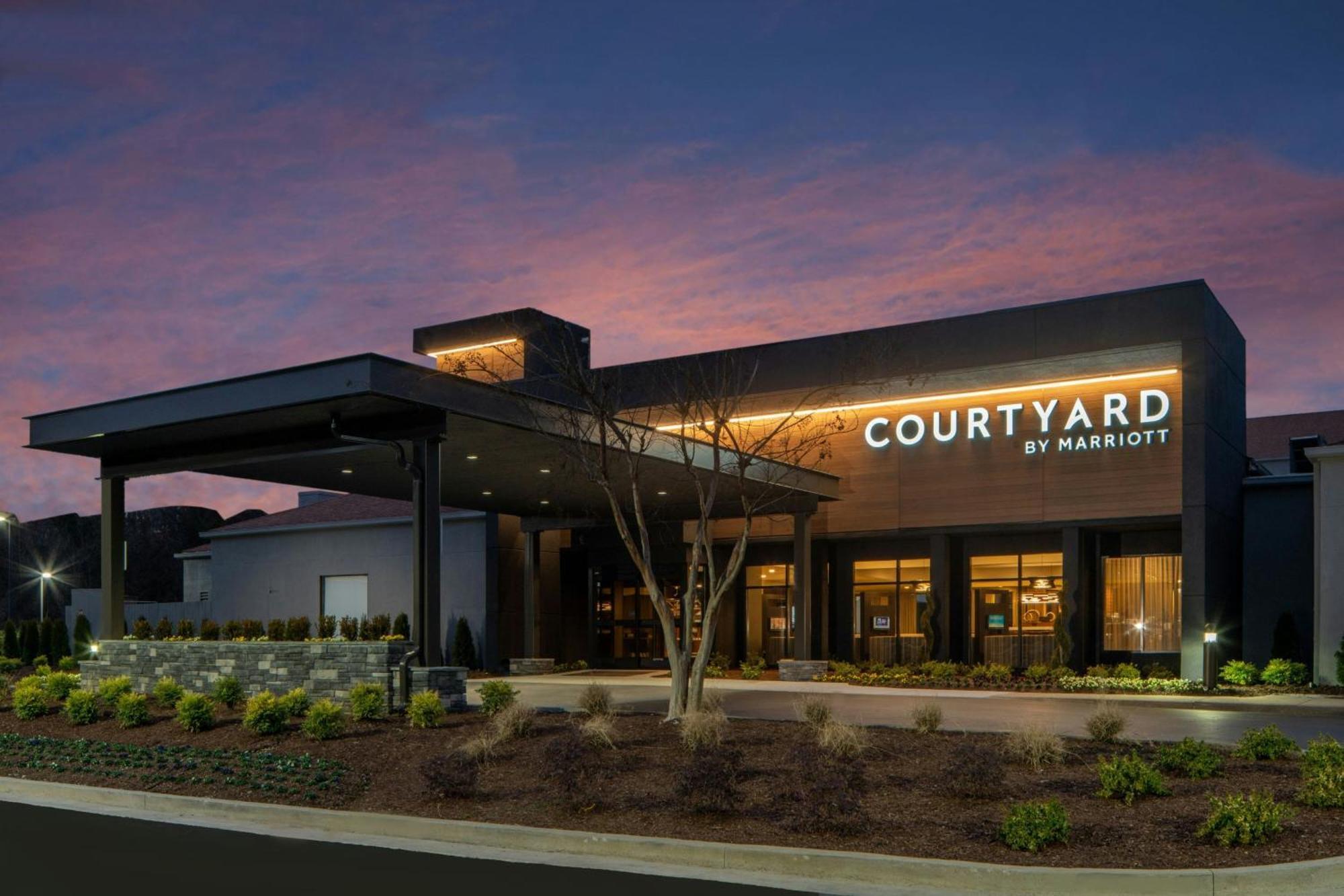 Where to Stay in Tennessee: 5 Best Courtyard by Marriott Hotels