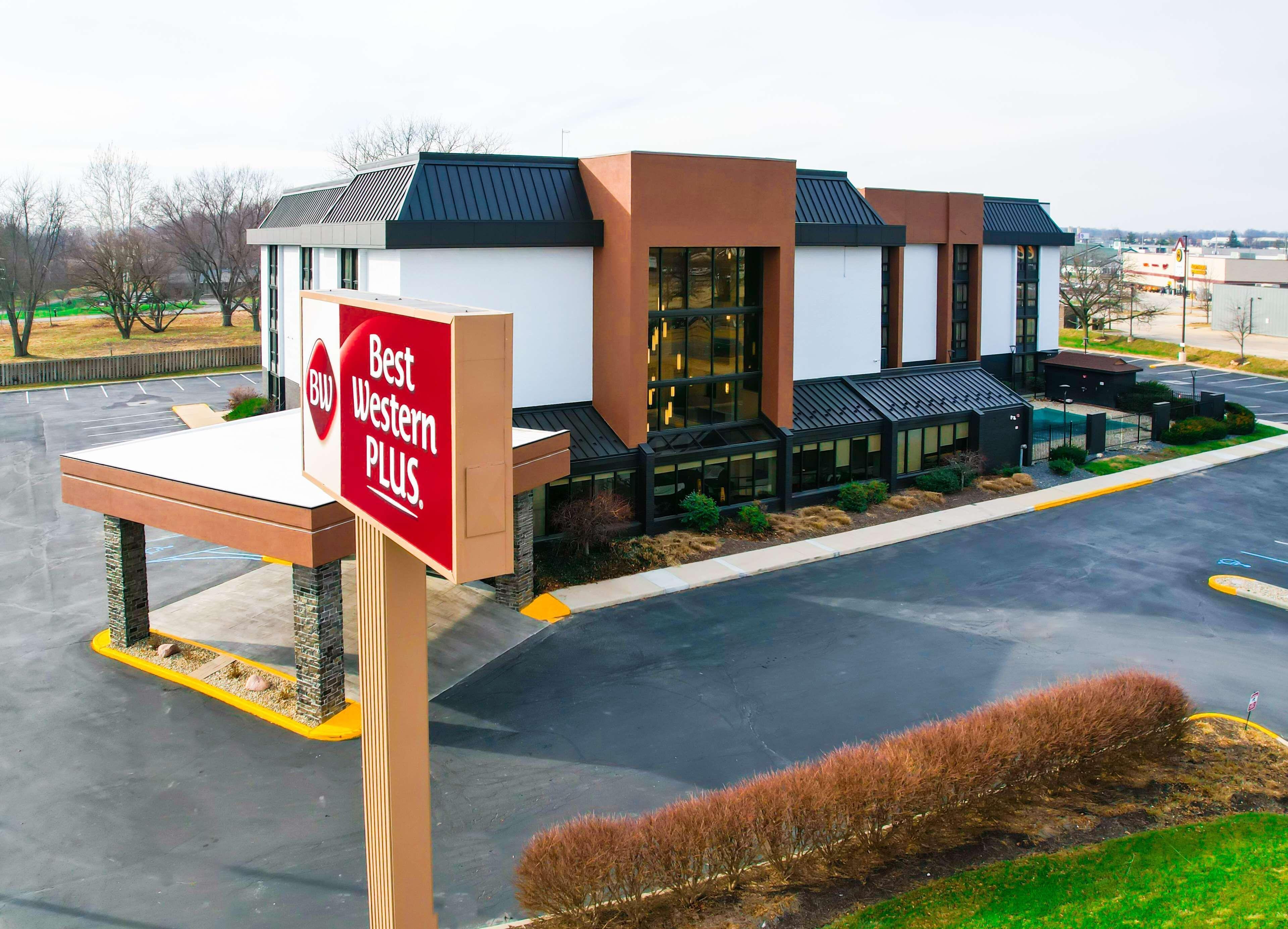 5 Budget Hotels Near Holliday Park That Deliver Real Value