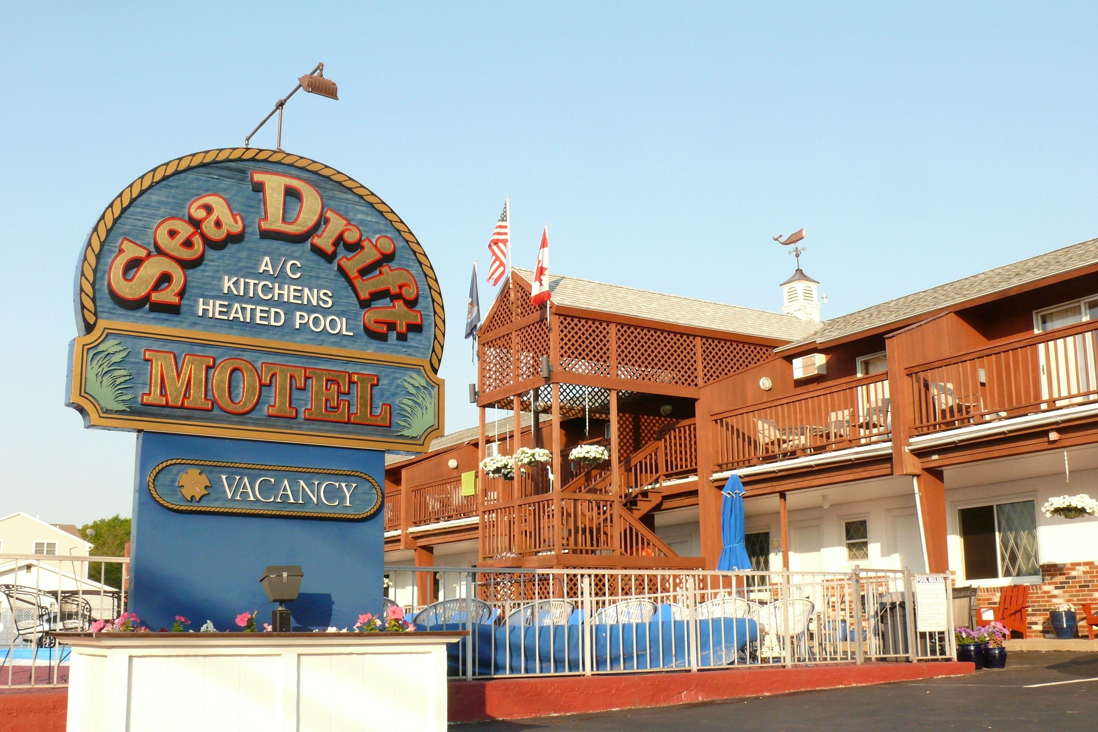 Where to Stay Near Aquaboggan: 6 Budget Hotels in Saco